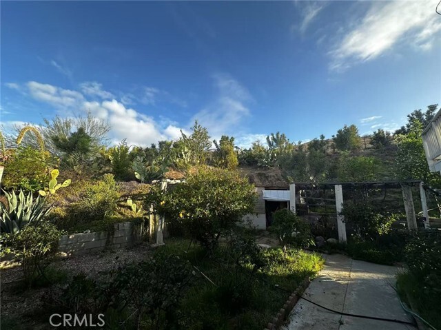 Building Photo - 7929 Bolton Ave