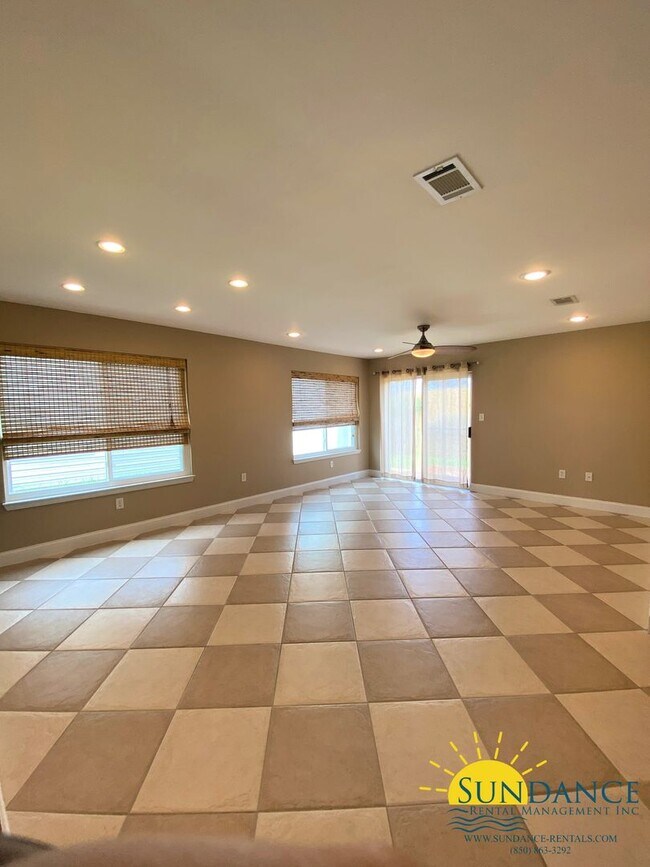 Building Photo - Adorable 3 Bedroom Home in Fort Walton Beach