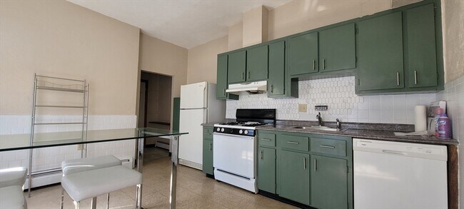 Building Photo - 85 Mt Vernon St