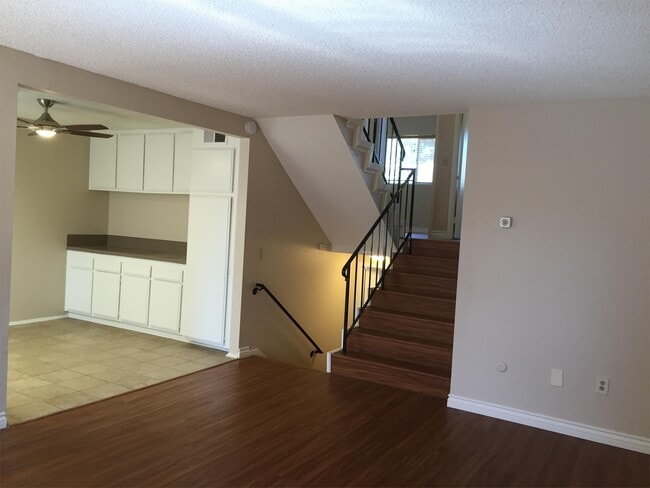 Building Photo - 1631 Avenida Selva