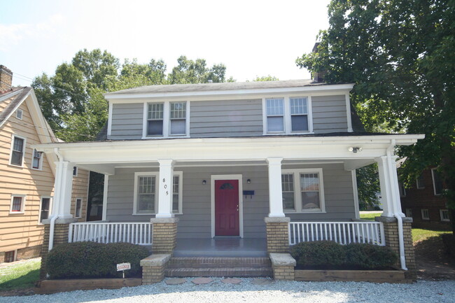 Primary Photo - Gorgeous 5 BR House with DECK and FENCED Y...