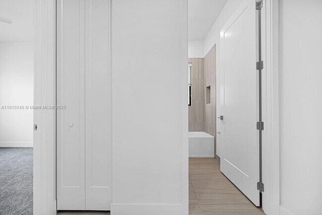 Building Photo - 12413 Solana Bay Cir