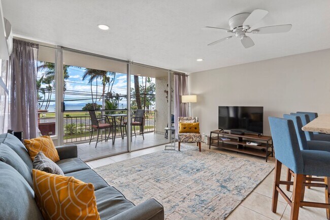 Building Photo - Full Ocean View, Fully Furnished Condo |Across from Surf Beach|Pool |Renovated |Heart of Kihei