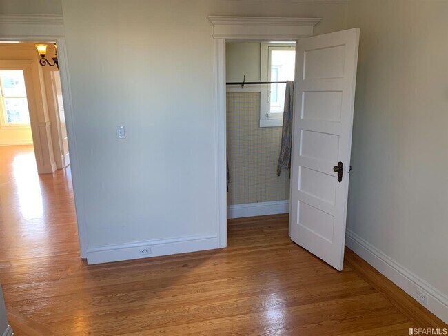 Building Photo - 238 8th Ave