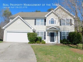Building Photo - 1300 Pondhaven Dr