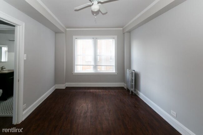 Building Photo - 6748 N Ashland Ave