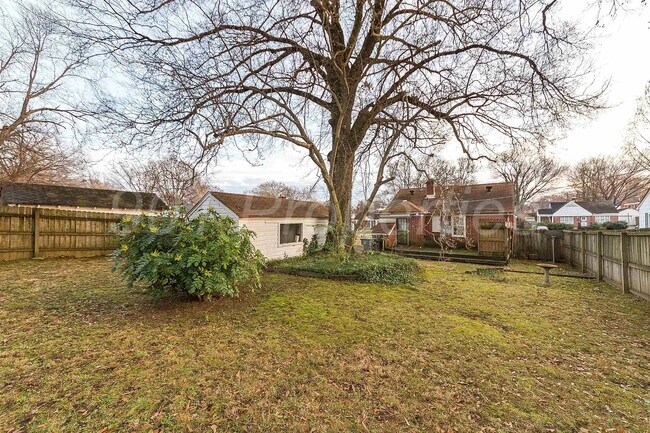 Building Photo - 3610 Marion Ave