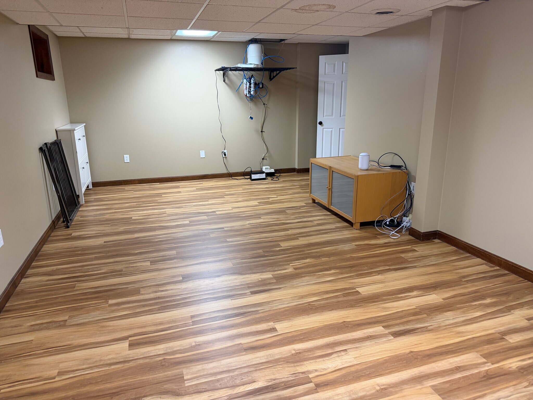 Finished Basement - 134 Heldon Dr