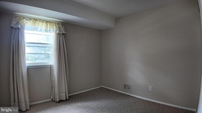 Building Photo - 4419 Renn St