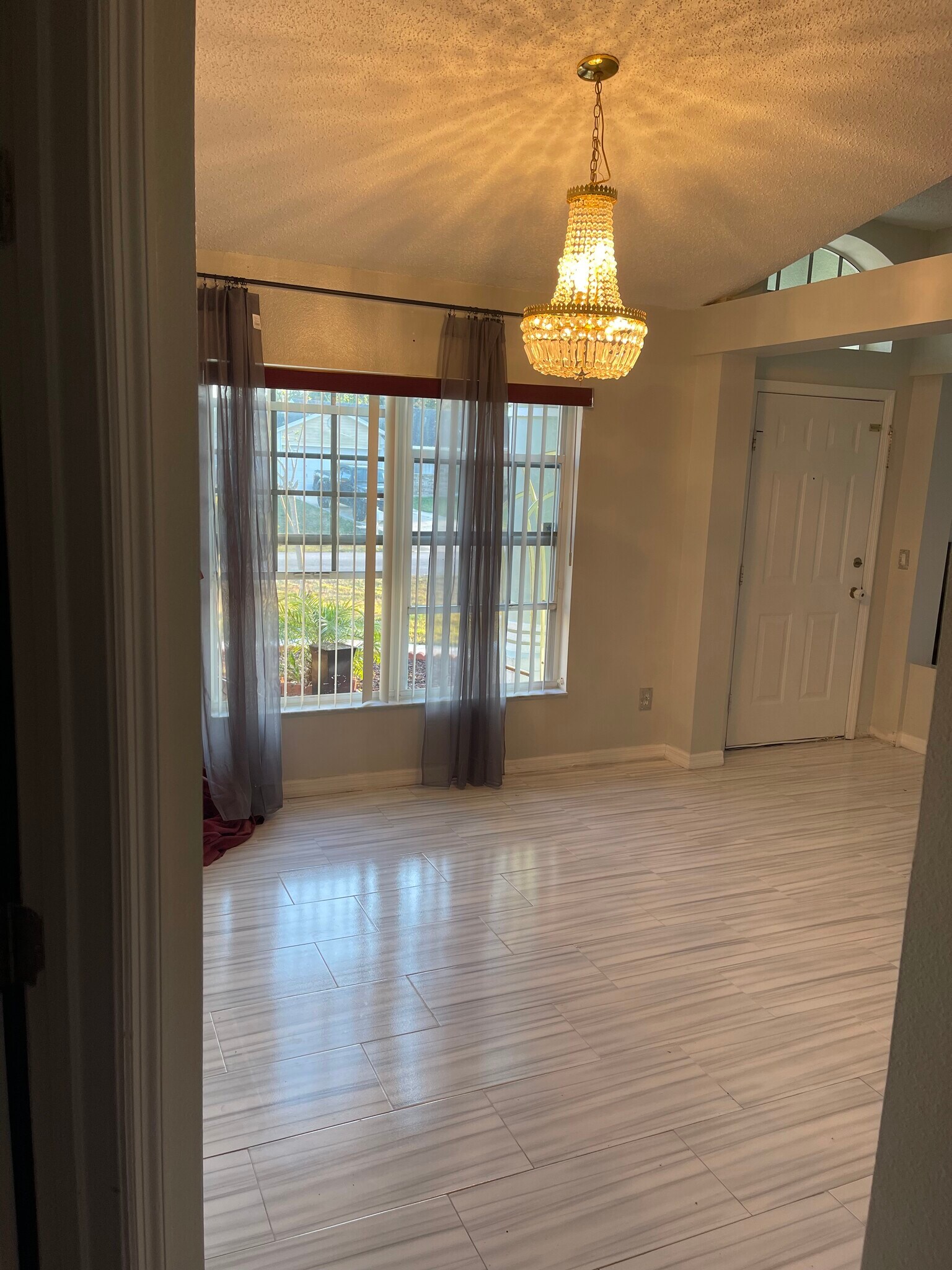 Building Photo - 1523 Elmhurst Cir SE