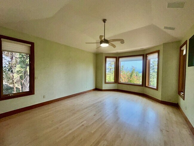 Building Photo - 11707 Kestrel Rd
