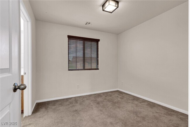 Building Photo - 9053 S Winthrop Springs Rd