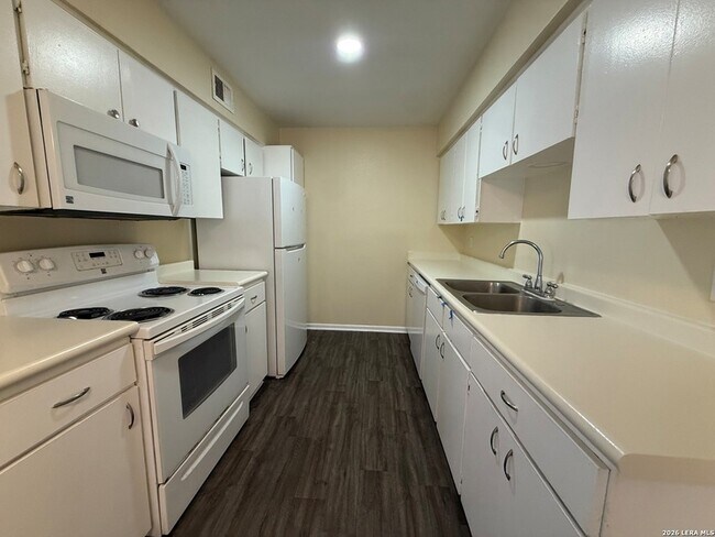 Building Photo - 10815 Baltic Dr