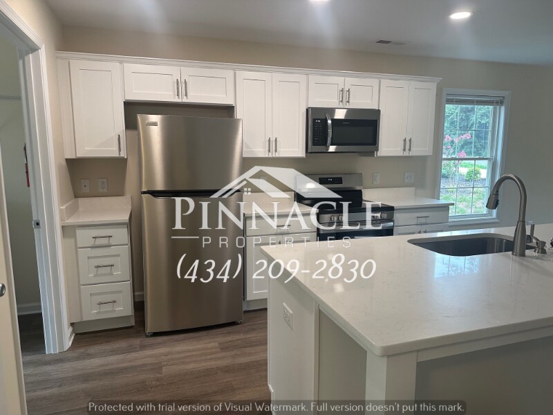 Building Photo - 209 Munford St