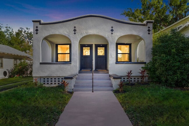 Building Photo - 730 Johnson Ave