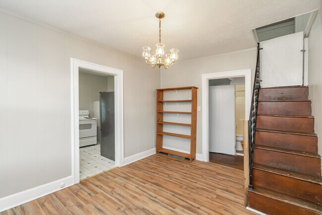 Building Photo - 1811 Fleming St