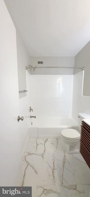 Building Photo - 4977 Battery Ln