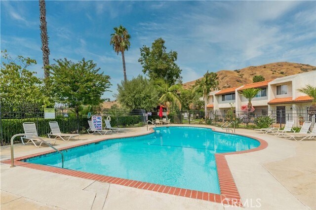 Building Photo - 7718 Vía Sorrento