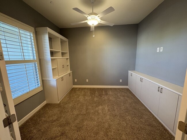 Building Photo - Dove Mountain 4 bedroom with Den 3,277 sq ...