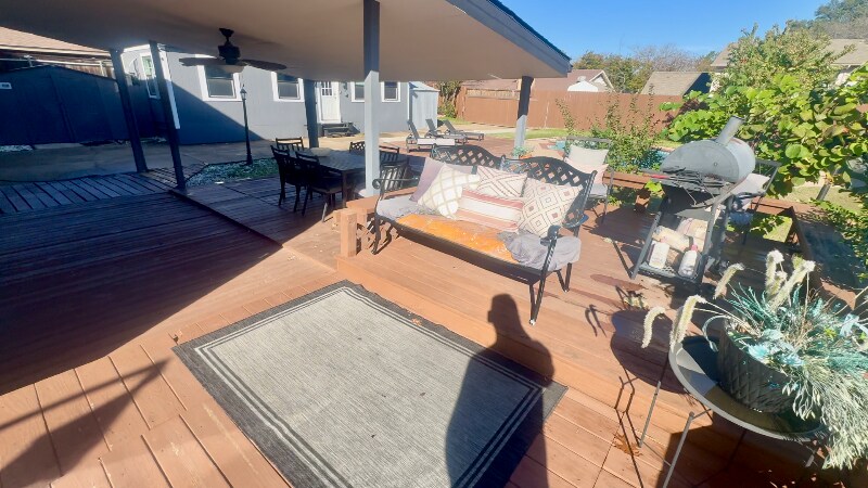 Building Photo - 2717 E Park Blvd