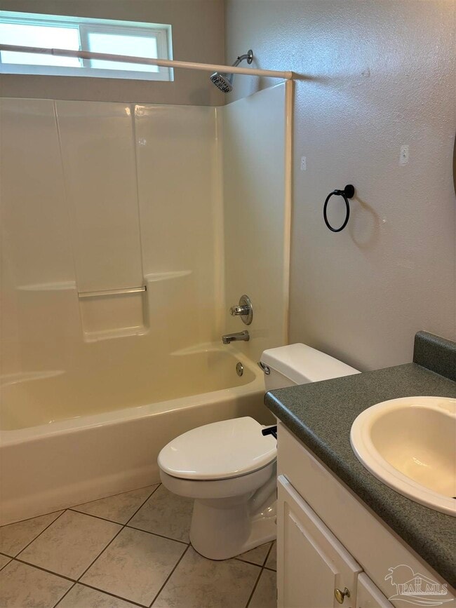 Building Photo - 398 Mirabelle Dr