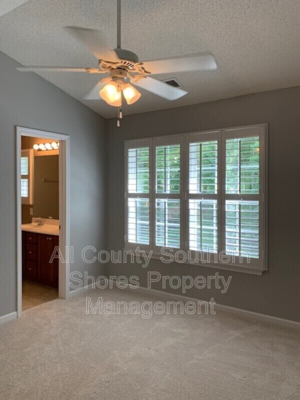 Building Photo - 970 Palisade Cir