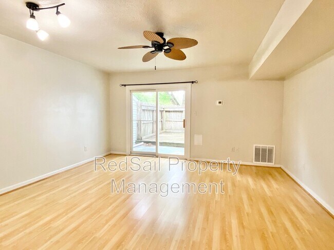 Building Photo - 21 Sidewinder Ct