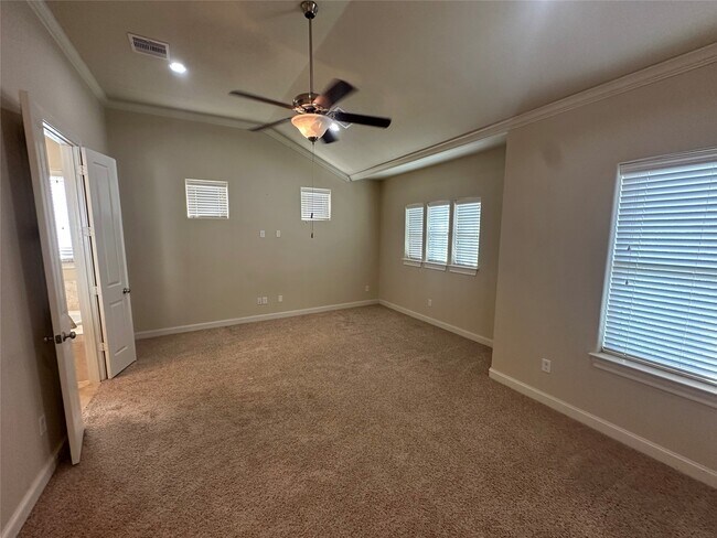 Building Photo - 2021 Fannin Station