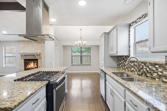 Building Photo - 401 Oakridge Pass