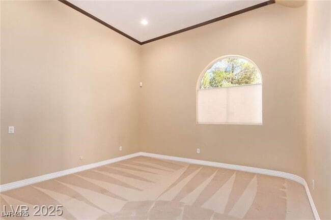 Building Photo - 1008 Trophy Hills Dr