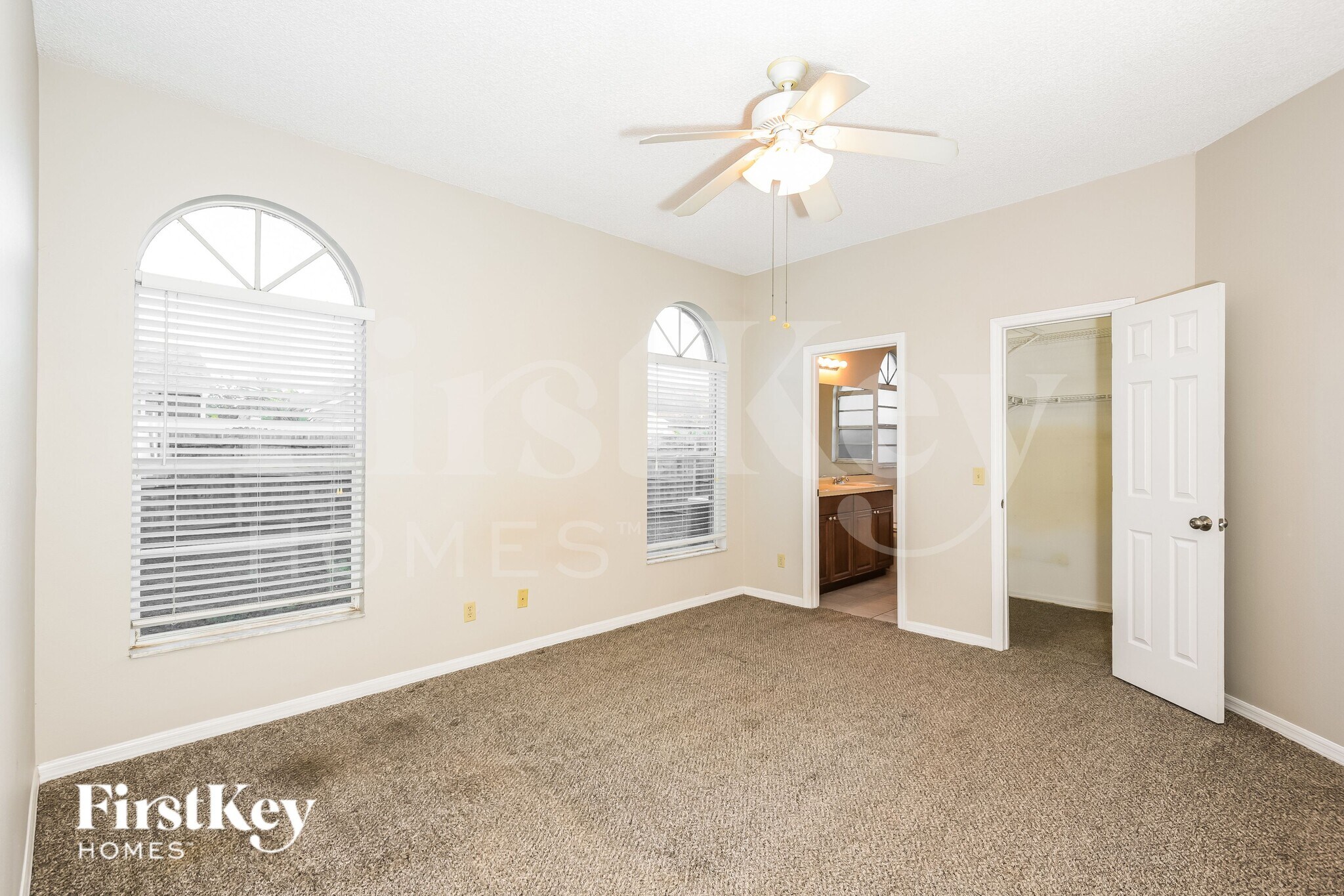 Building Photo - 1047 Whittier Cir