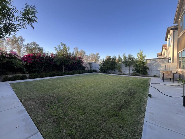 Building Photo - 11509 N Via Campagna Dr