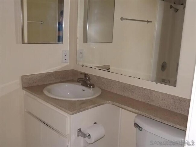 Building Photo - 12112 Wilsey Way