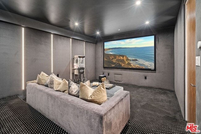 Building Photo - 1200 Angelo Dr