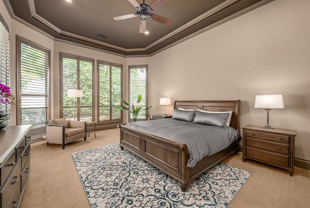 Building Photo - 6049 Arrowhead Dr