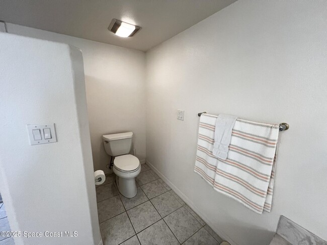 Building Photo - 820 Del Rio Way