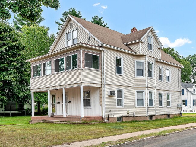 Primary Photo - 28 Hollister St