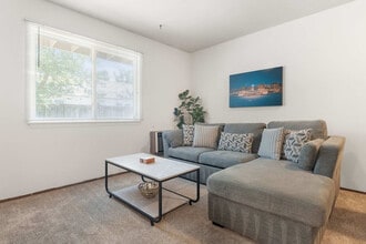 Building Photo - 2601 University Ave