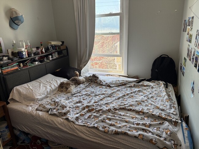 Building Photo - 60 Pleasant St