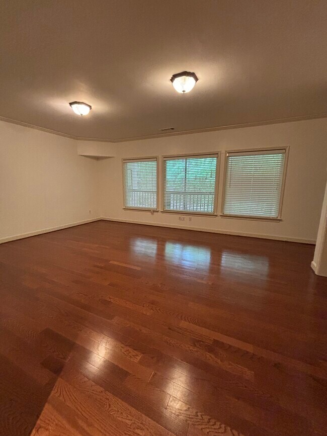 Building Photo - 10615 Honey Brook Cir