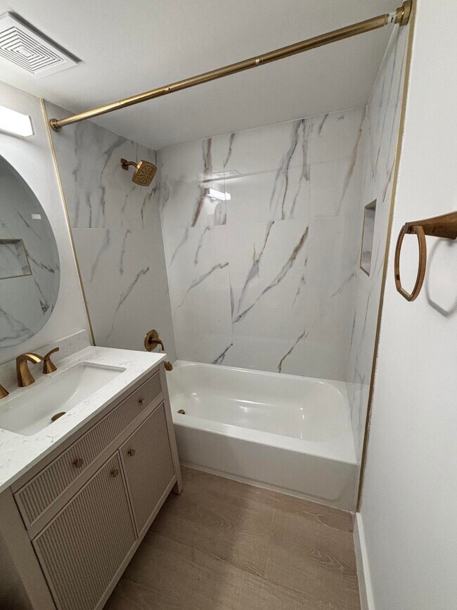 Primary Photo - 924 SE 2nd St