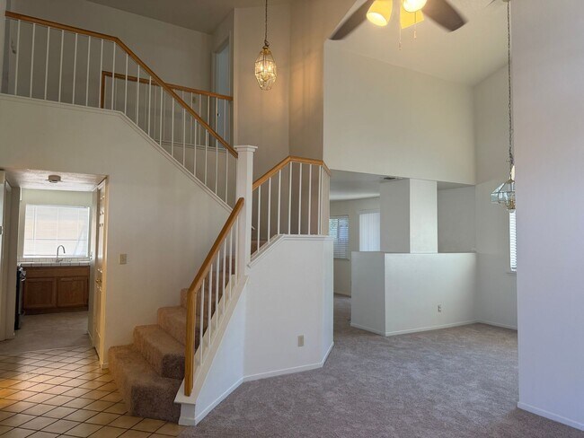 Building Photo - 8317 Bramble Bush Cir