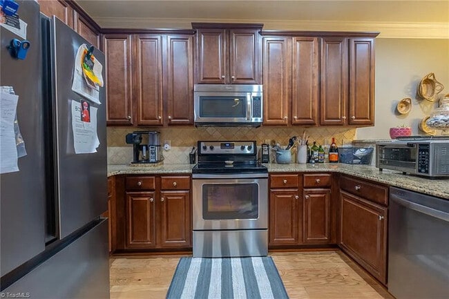 Building Photo - Earn Wealth While Leasing - Like a Homeowner - Lease to Own