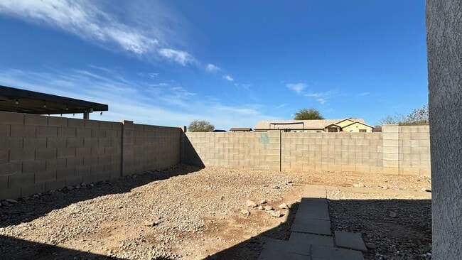 Building Photo - Southwest - 3 bedroom, 2 bath house with a...