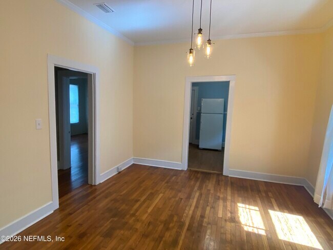 Building Photo - 2316 Gilmore St