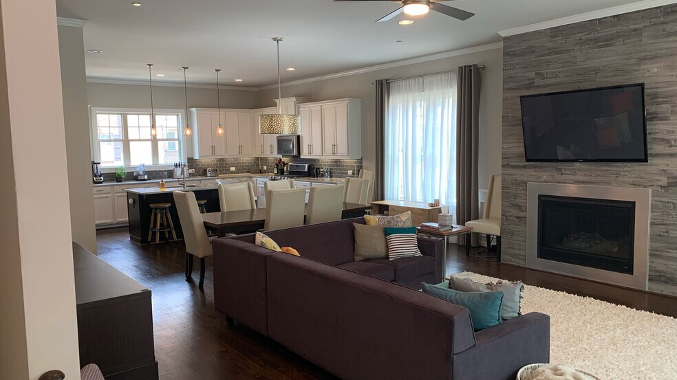 Building Photo - 955 Opelousas Way