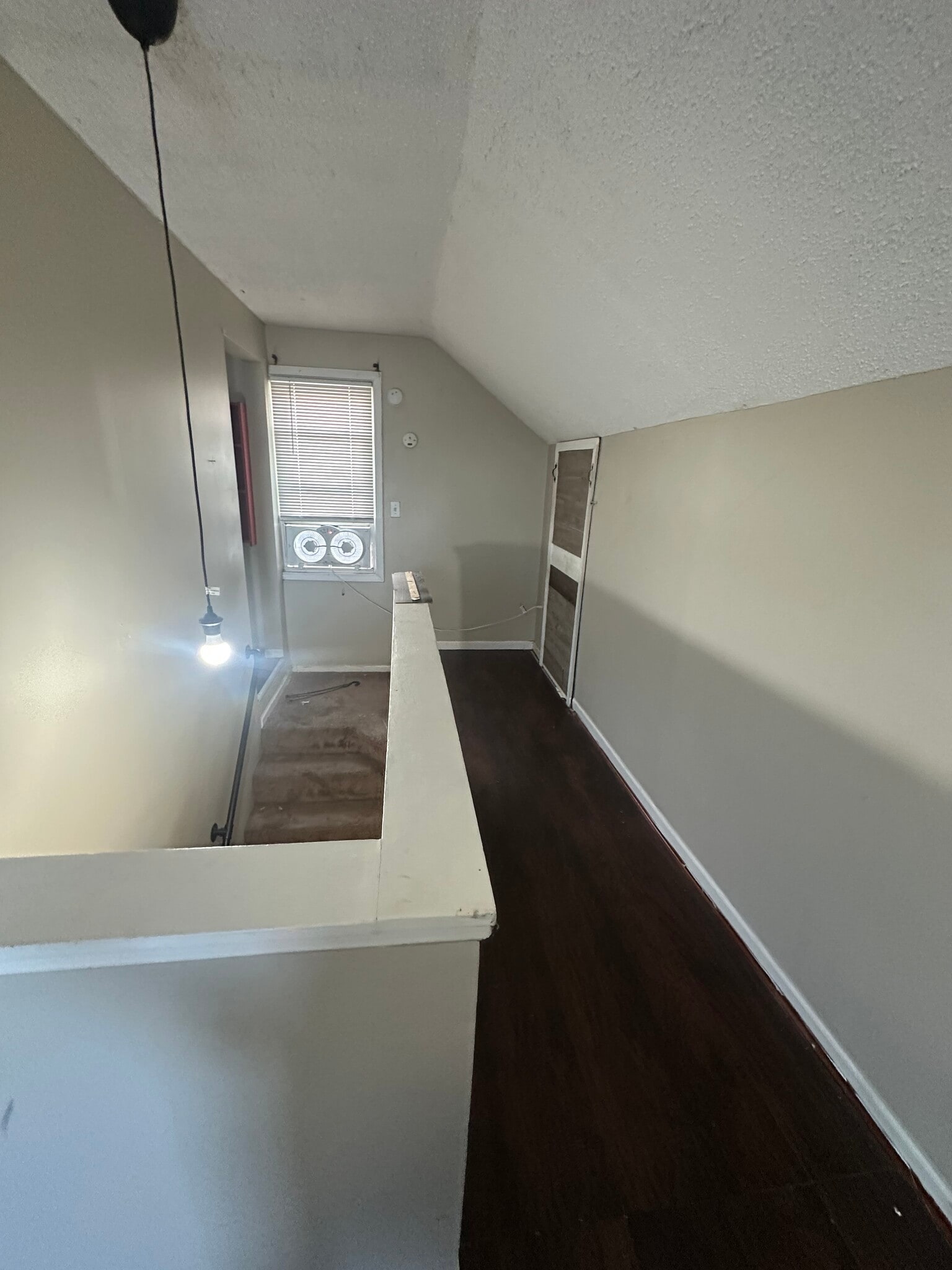 Building Photo - 2064 Reo Ave