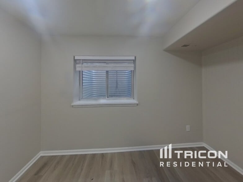 Building Photo - 6935 Fountain Ridge Cir