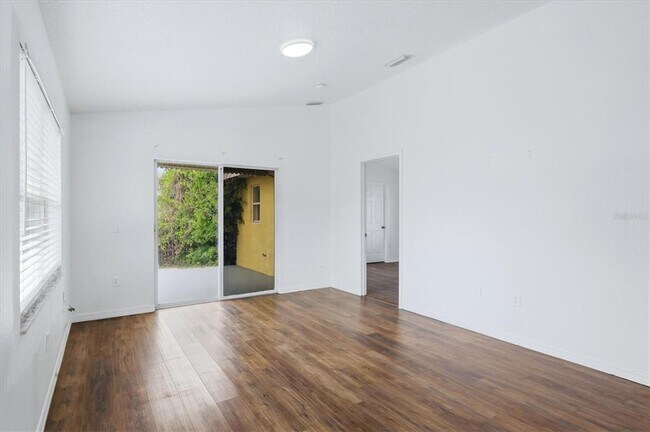 Building Photo - 3502 19th St W