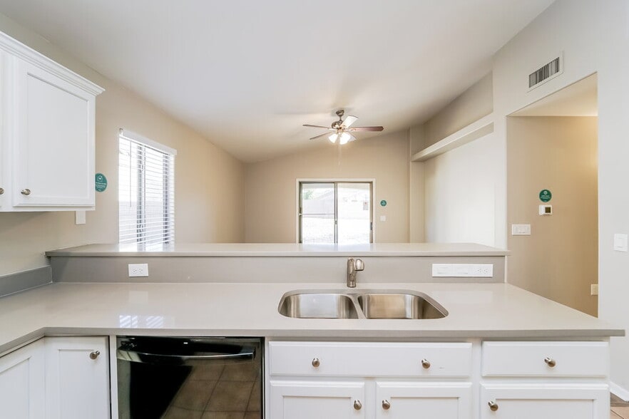 Building Photo - 6821 W Copperwood Way